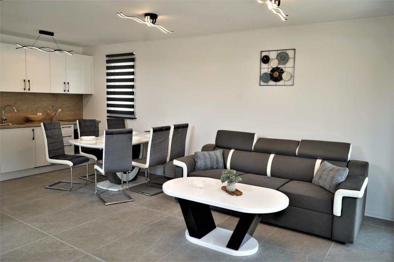 Aria Deluxe Mobile Homes With Terme Catez Tickets Catez ob Savi Exterior photo