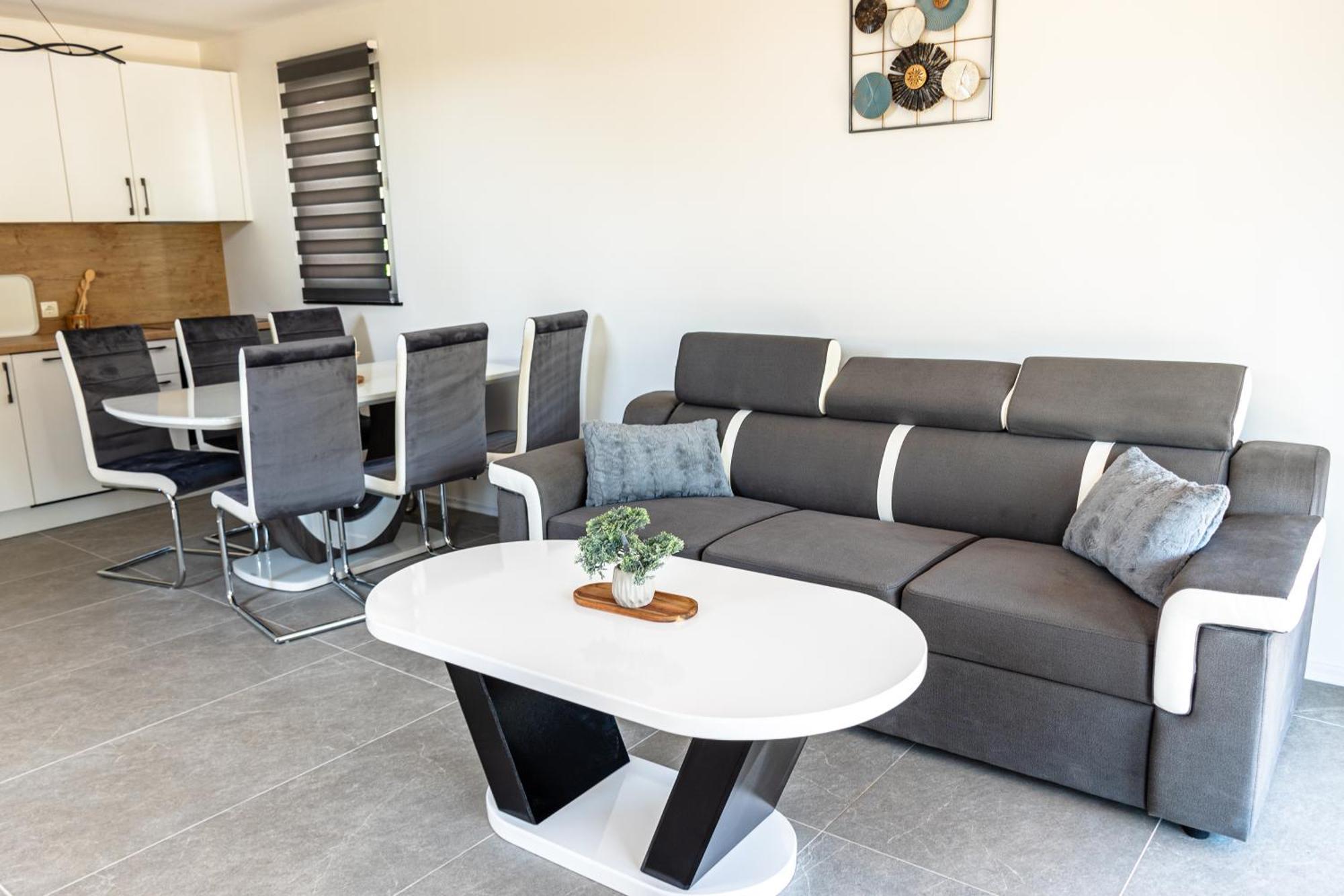 Aria Deluxe Mobile Homes With Terme Catez Tickets Catez ob Savi Exterior photo